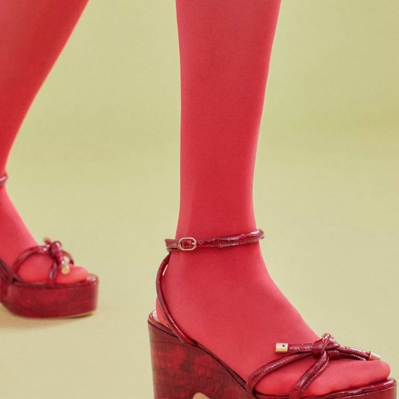 ANTHROPOLOGIE Italian Opaque Tights Red Bright Colorful Size L 1X Plus NEW - Picture 3 of 3